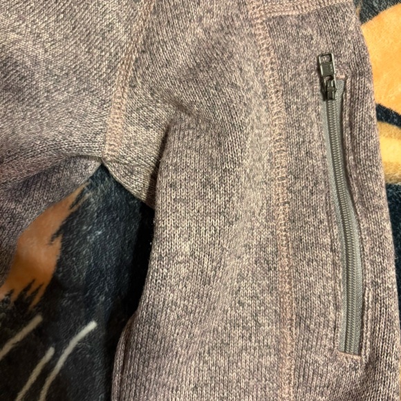 Patagonia women’s better sweater - Picture 3 of 4